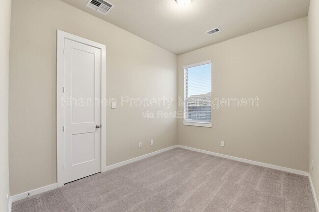 Building Photo - 9515 Willard Dr