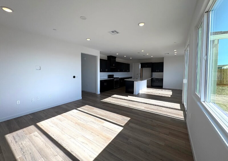 Building Photo - 777 Rosazzo Ln