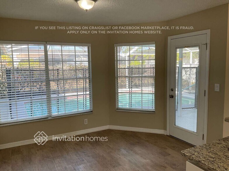 Building Photo - 9741 Reynosa Dr