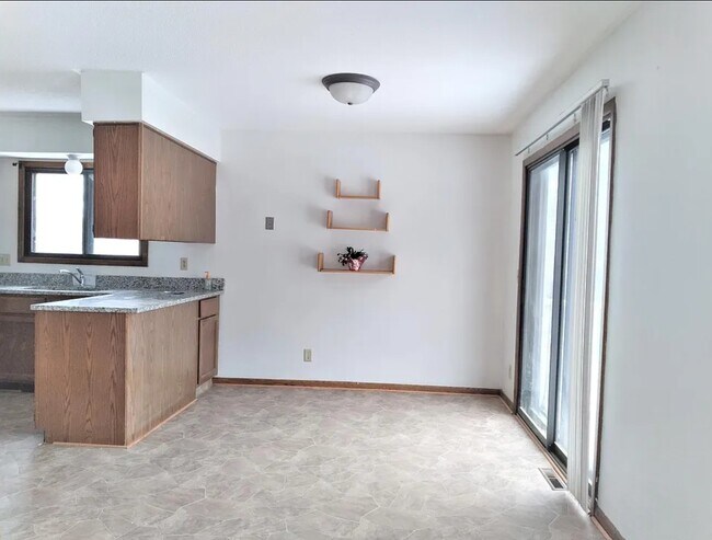Building Photo - 12333 Travois Rd