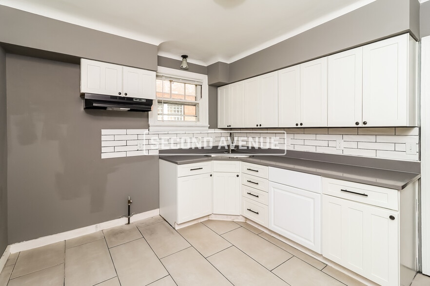 Building Photo - 1522 Kinney Ave