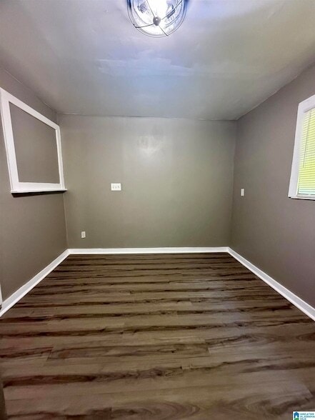 Building Photo - 907 77th Way S