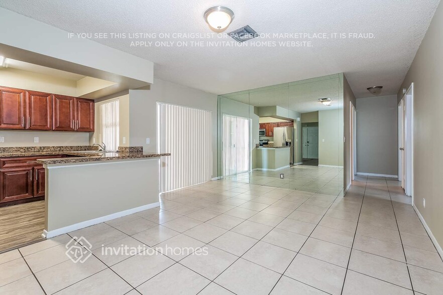 Building Photo - 3224 NW 118th Ln