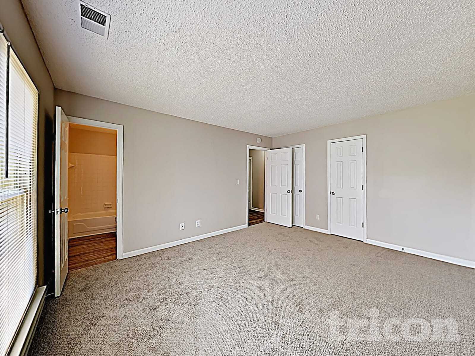 Building Photo - 3041 Old House Cir