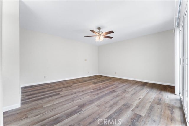 Building Photo - 2128 Valle Dr