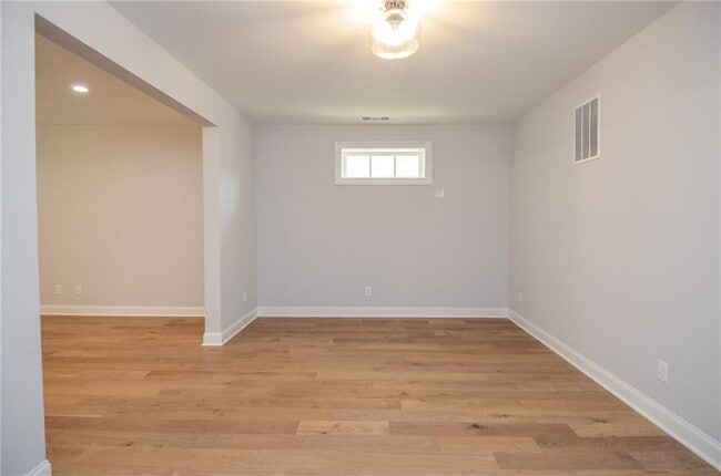 Building Photo - 3963 Enclave Wy