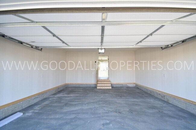 Building Photo - RENT SPECIAL!!! 4-Bedroom, 2.5-Bathroom 2-Story Home in DeSoto!!!