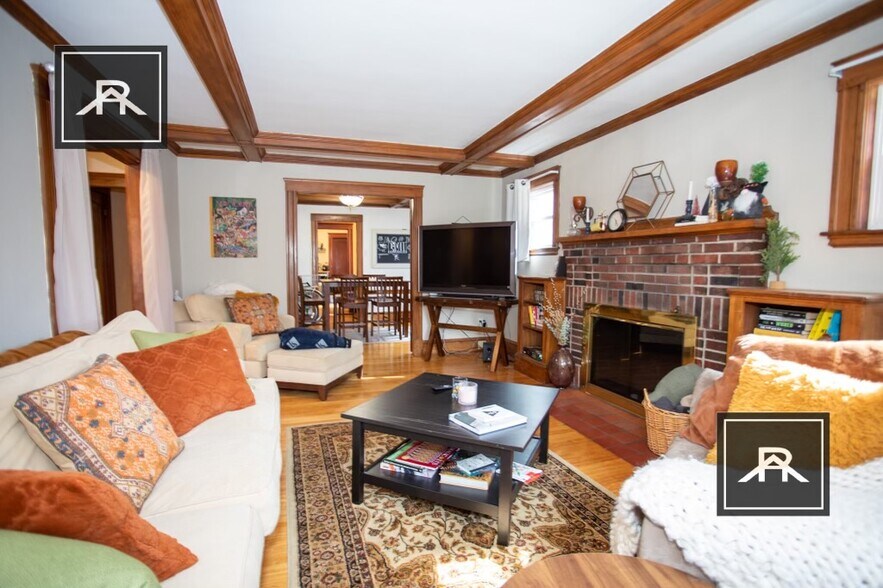 Building Photo - 15 Stetson St