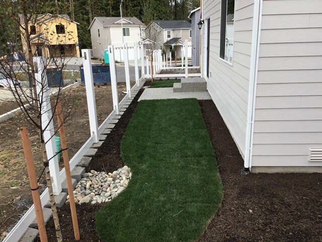 Building Photo - 10309 21st Pl SE