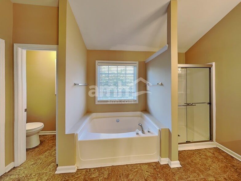 Building Photo - 6563 Brandemere Way