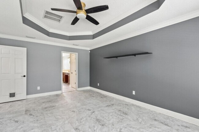 Building Photo - 14617 E Zachary Dr