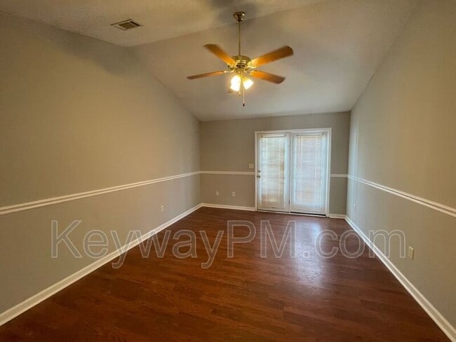 Building Photo - 1414 Anna Way