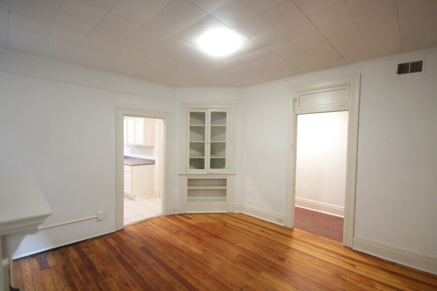 Building Photo - 407 Franklin Ave