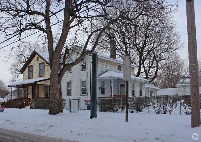 Building Photo - 94-96 Glenwood Ave