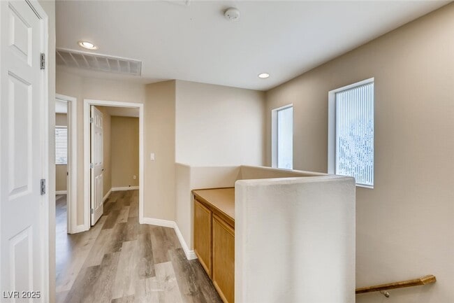 Building Photo - 6249 Blushing Willow St