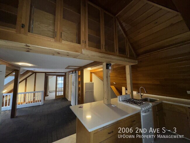 Building Photo - 2006 2nd Ave S