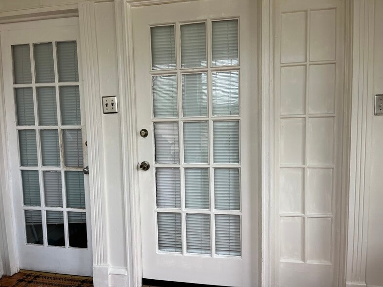 Building Photo - 7353 Sackett St