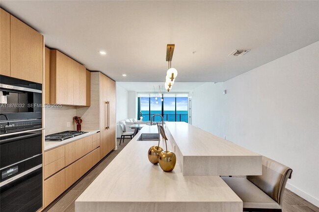 Building Photo - 900 N Ocean Blvd