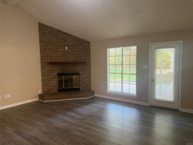 Building Photo - 1206 Kingston Green Dr