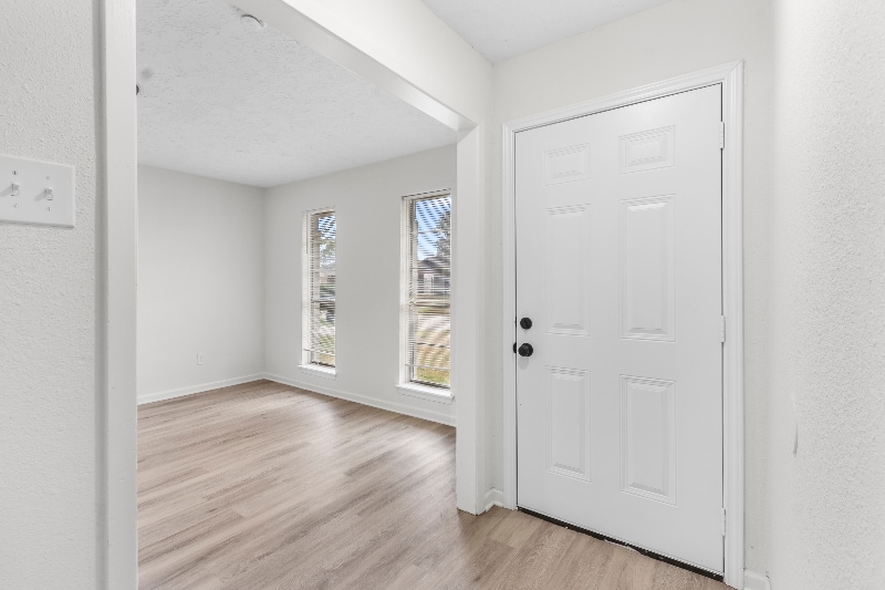 Building Photo - 5019 Brisbane Dr