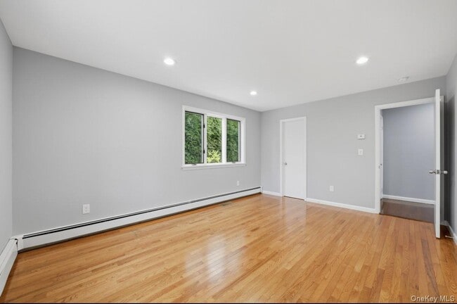Building Photo - 87 Woodlawn Ave