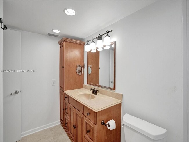 Building Photo - 4600 SW 67th Ave