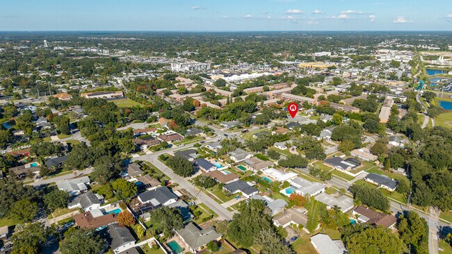 Building Photo - Newly Renovated Pool Home