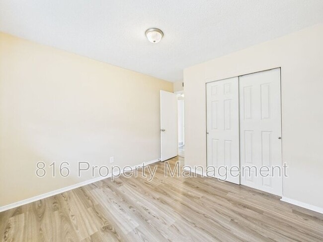 Building Photo - 6104 E 152 Terrace