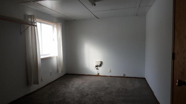 Building Photo - 510 8th St S