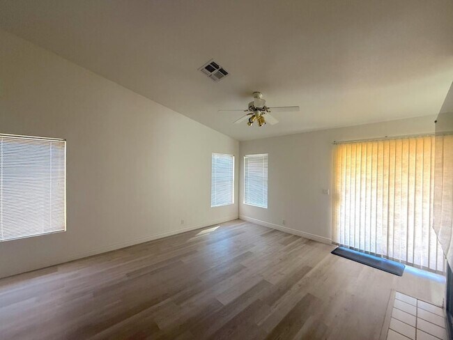 Building Photo - 19858 N 33rd Pl