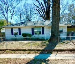 Building Photo - Sunset Acres Beauty