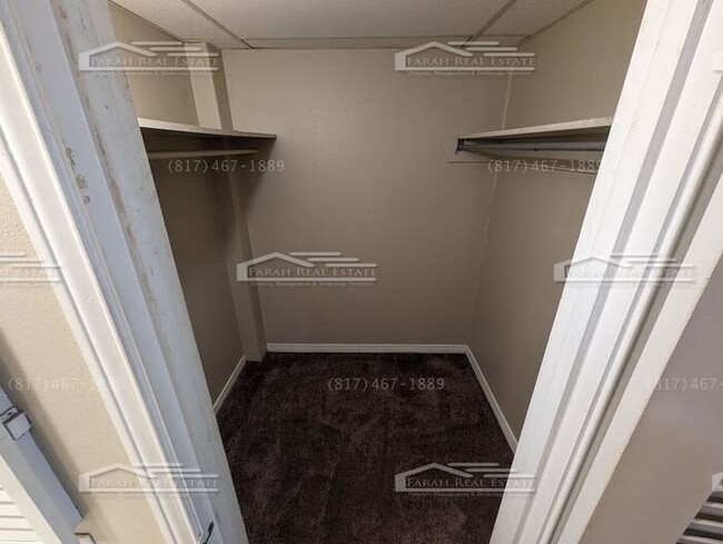 Building Photo - Now Available- One bed, one bath Condo- Gr...