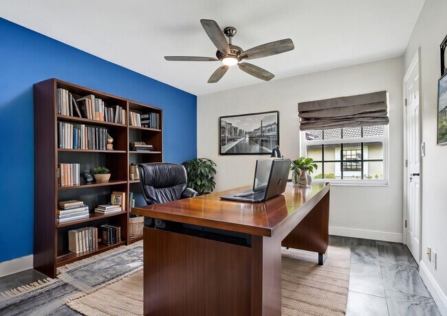 Building Photo - 8062 Cassia Dr