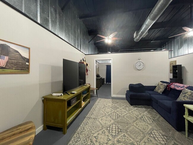 Building Photo - Studio 421: Urban Edge. West Texas Soul.