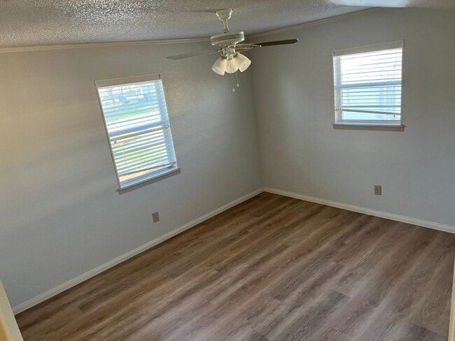 Building Photo - 4318 E Fm 1462