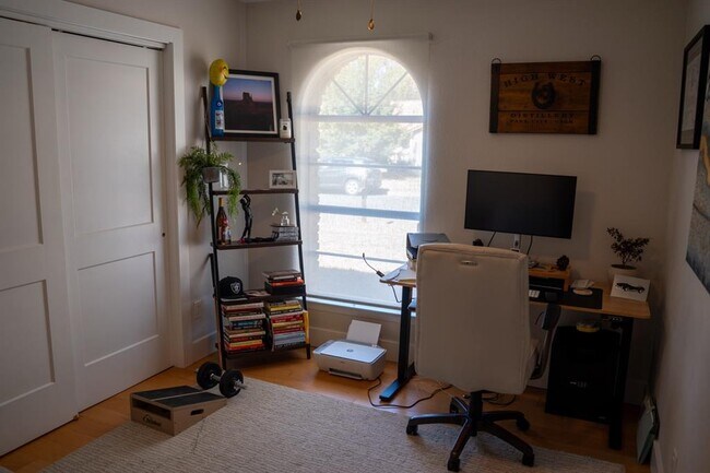 Building Photo - 2509 Cockburn Dr