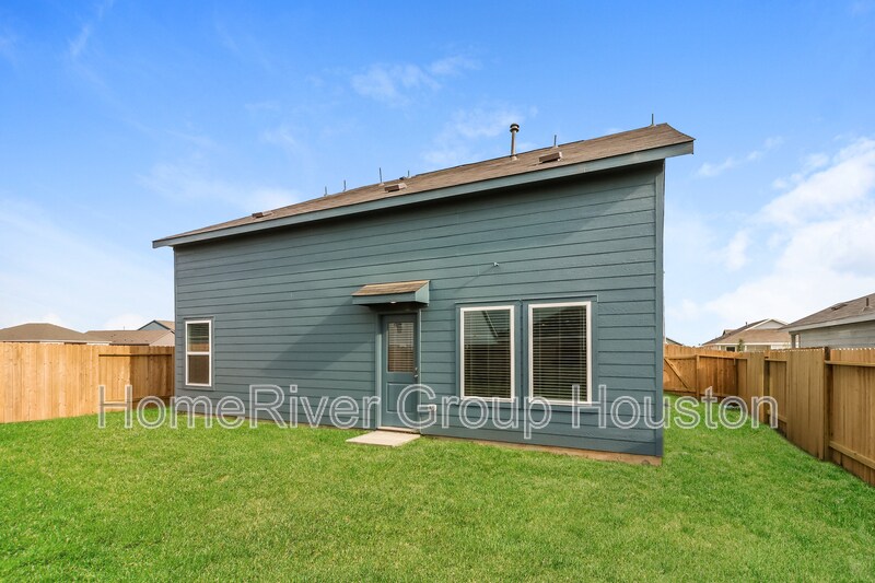 Building Photo - 324 Kingston Wy