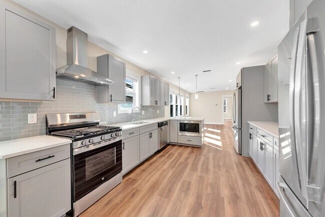 Building Photo - 55-57 Bailey Rd