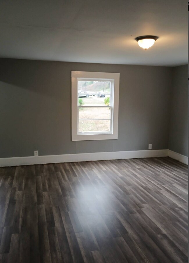 Building Photo - 1579 Martin Ave