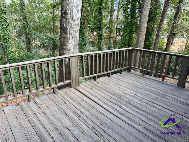 Building Photo - 308 Skyway Dr