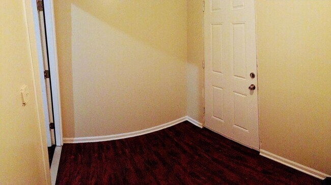 Building Photo - 6715 S Ada St