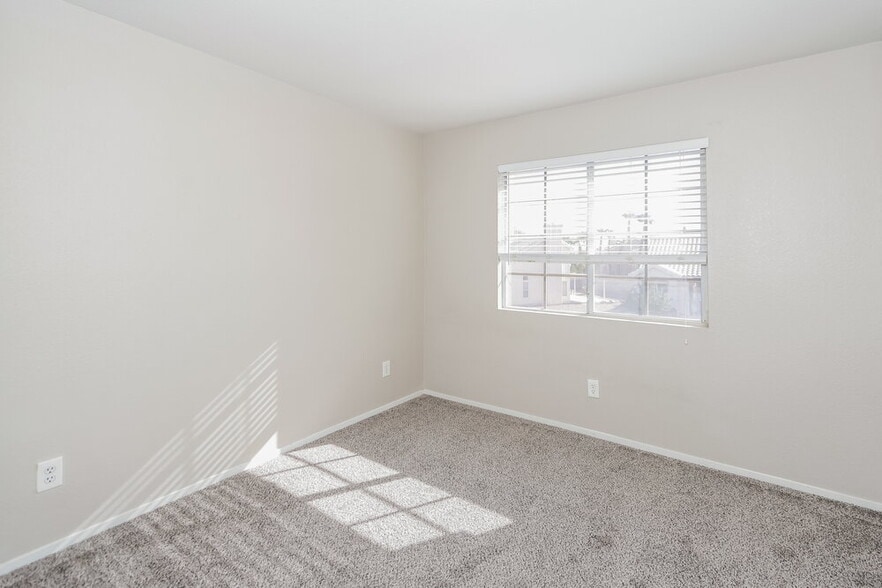 Building Photo - 175 Alterra Dr