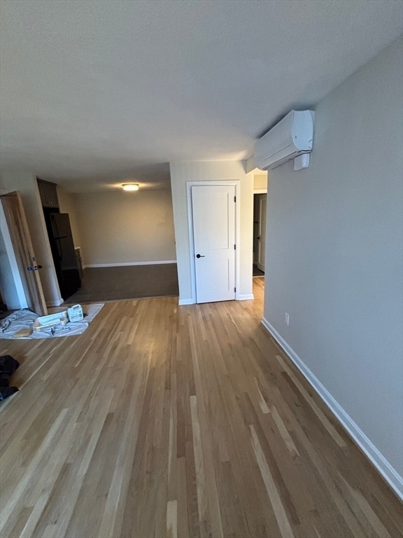 Building Photo - 16 Walnut St