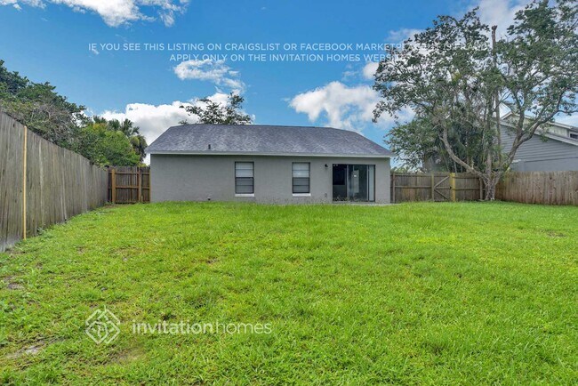 Building Photo - 1042 Covington St