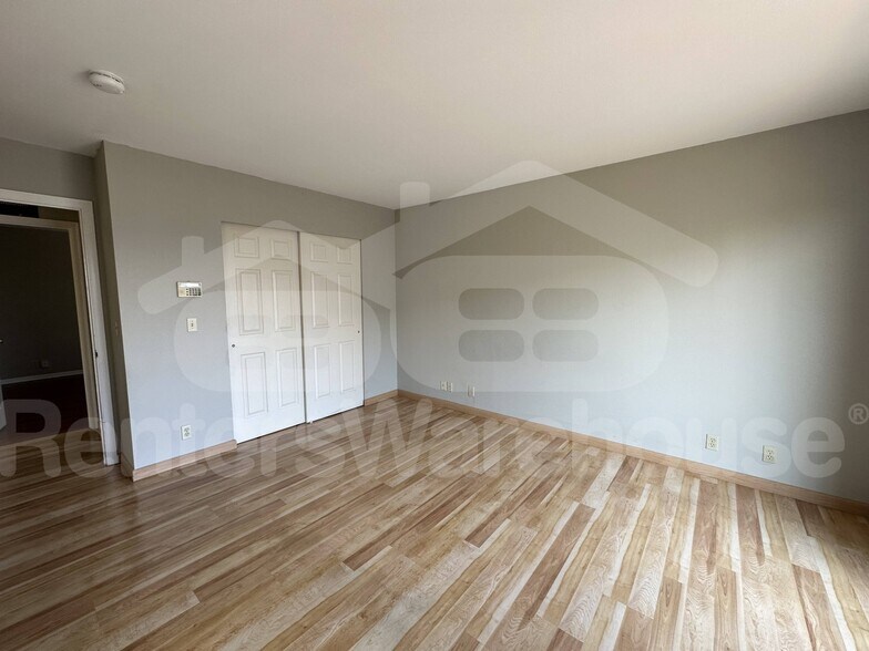 Building Photo - 3314 Holly Terrace S