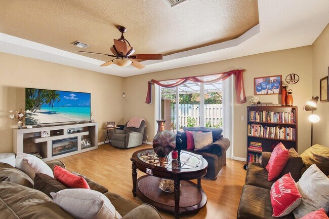 Building Photo - 5057 Sancerre Cir