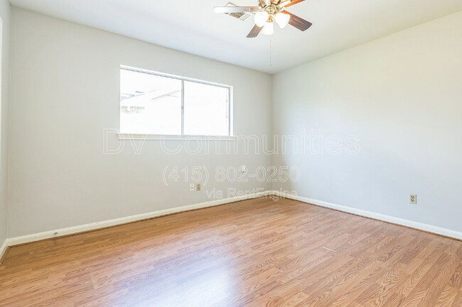 Building Photo - 13331 Villagrove Dr