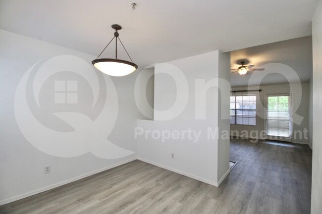 Building Photo - 5950 N 78th St