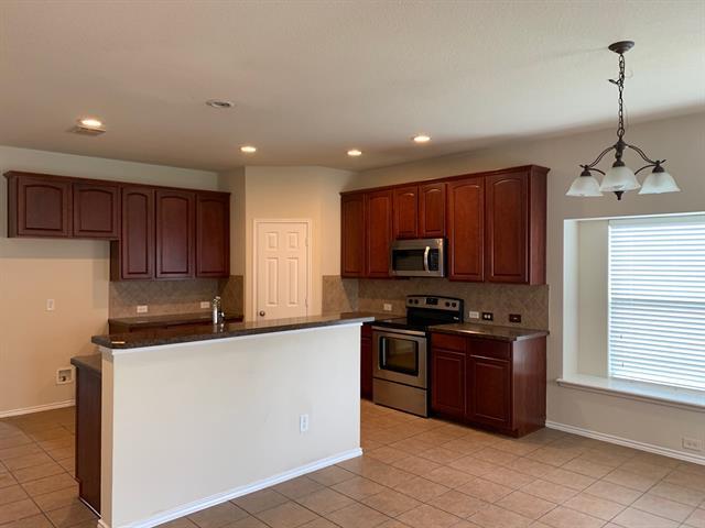 Building Photo - 1013 Camp Verde Dr