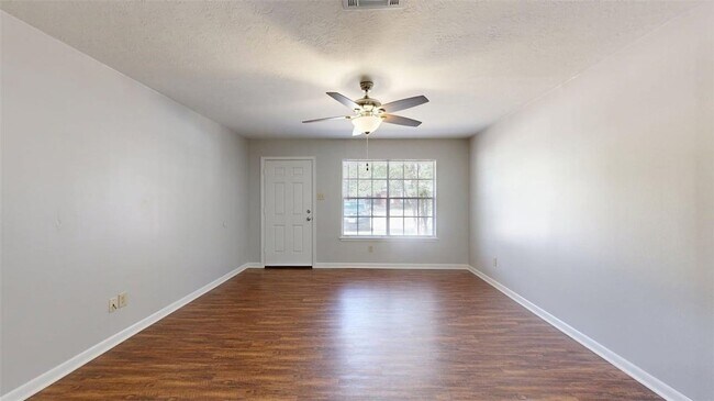 Building Photo - 3921 Olive St